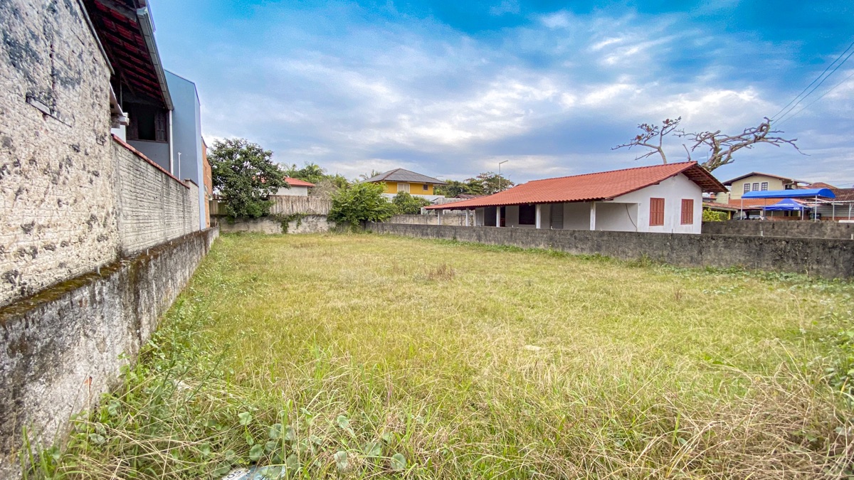 Terrenos e lotes à venda em Itapoá, SC